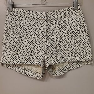 H&M Leaf Patterned Shorts - Size 2